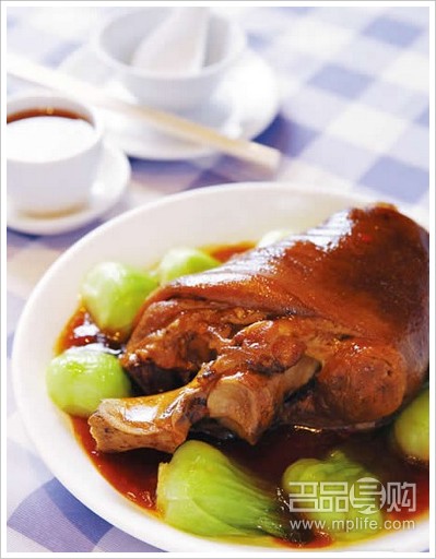 龍華酒店必吃經(jīng)典美食鹵乳鴿